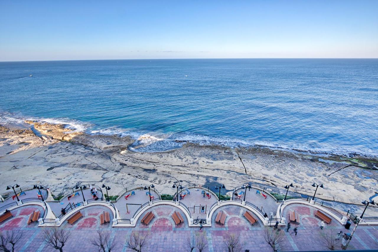 Seafront Sliema Apartment With Balcony & Sea Views By Jl エクステリア 写真