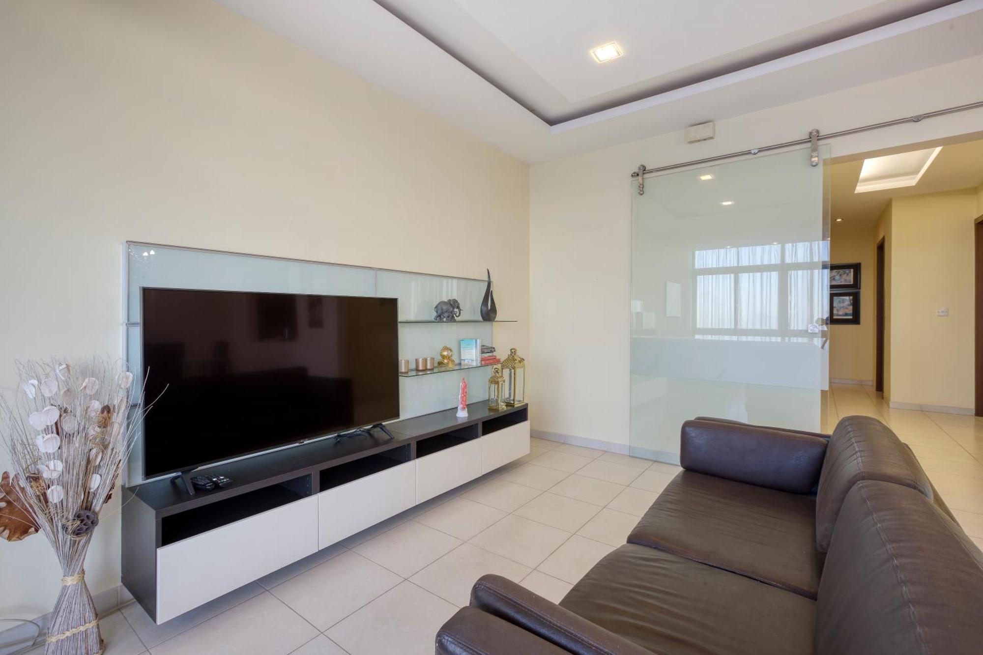 Seafront Sliema Apartment With Balcony & Sea Views By Jl エクステリア 写真