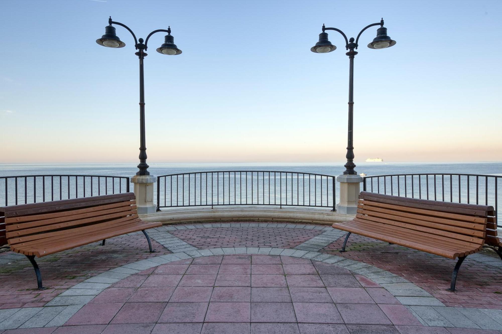 Seafront Sliema Apartment With Balcony & Sea Views By Jl エクステリア 写真