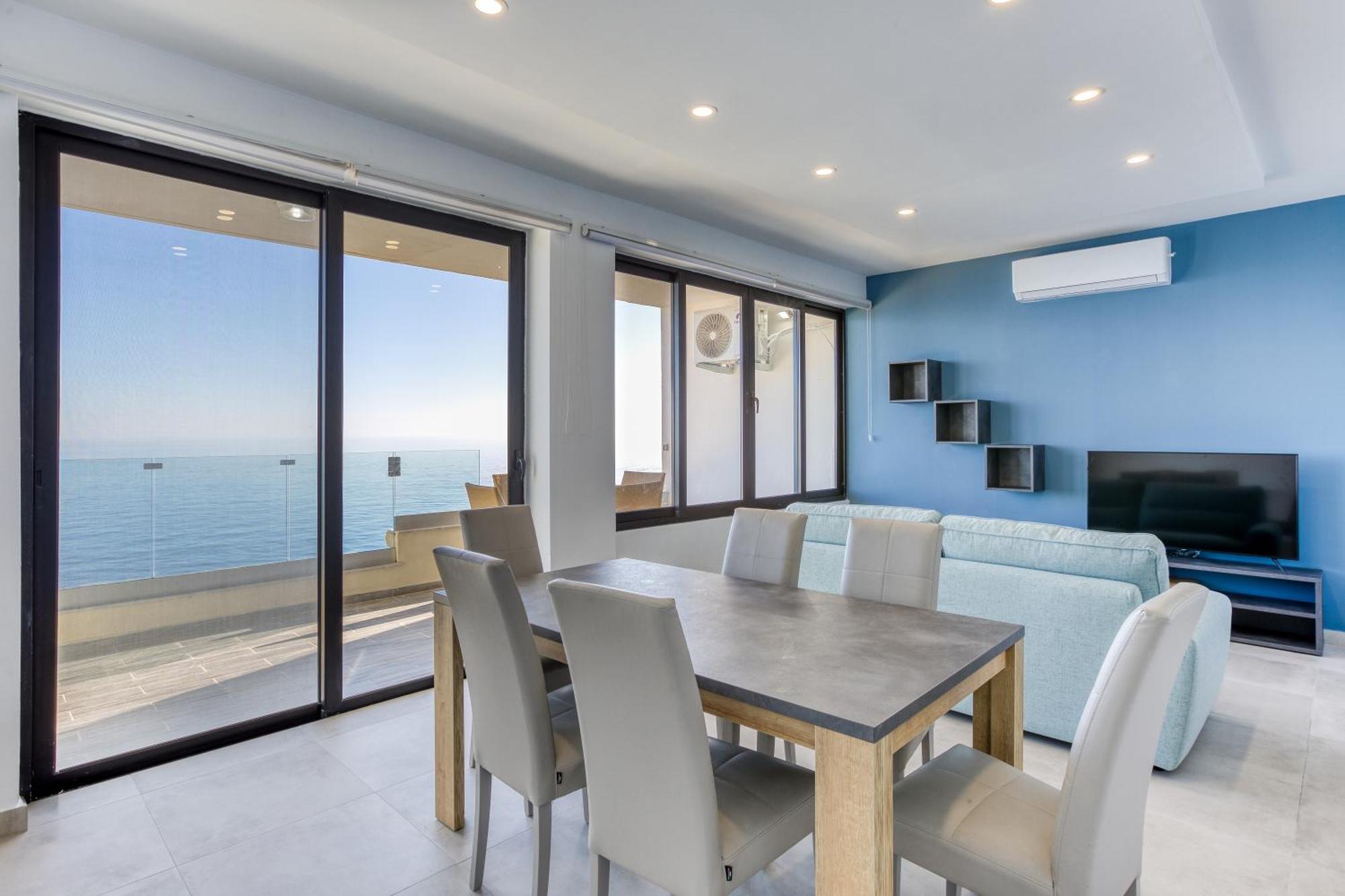 Seafront Sliema Apartment With Balcony & Sea Views By Jl エクステリア 写真
