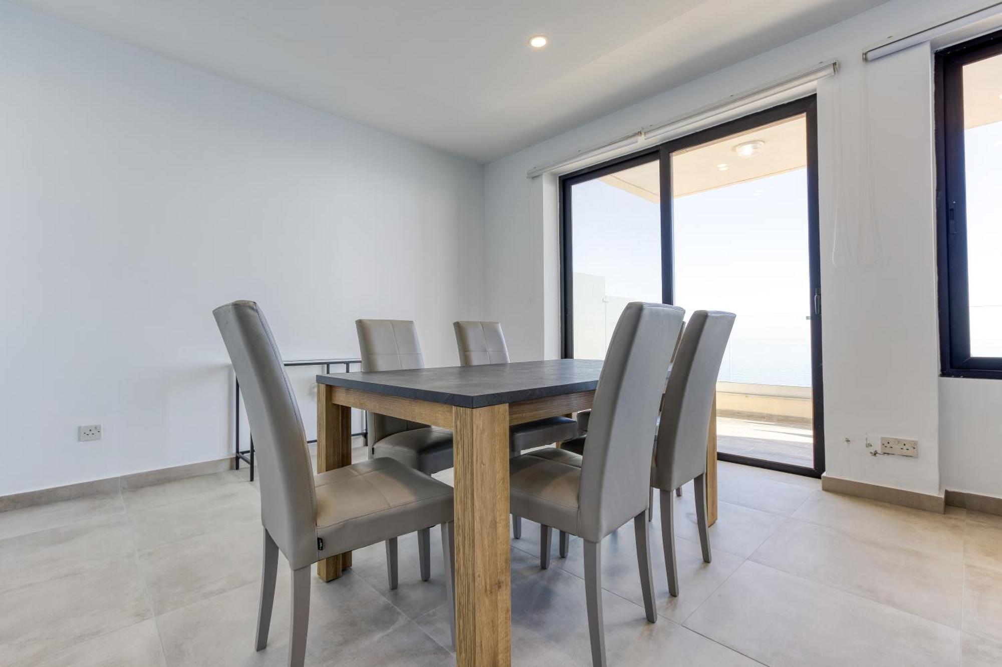 Seafront Sliema Apartment With Balcony & Sea Views By Jl エクステリア 写真