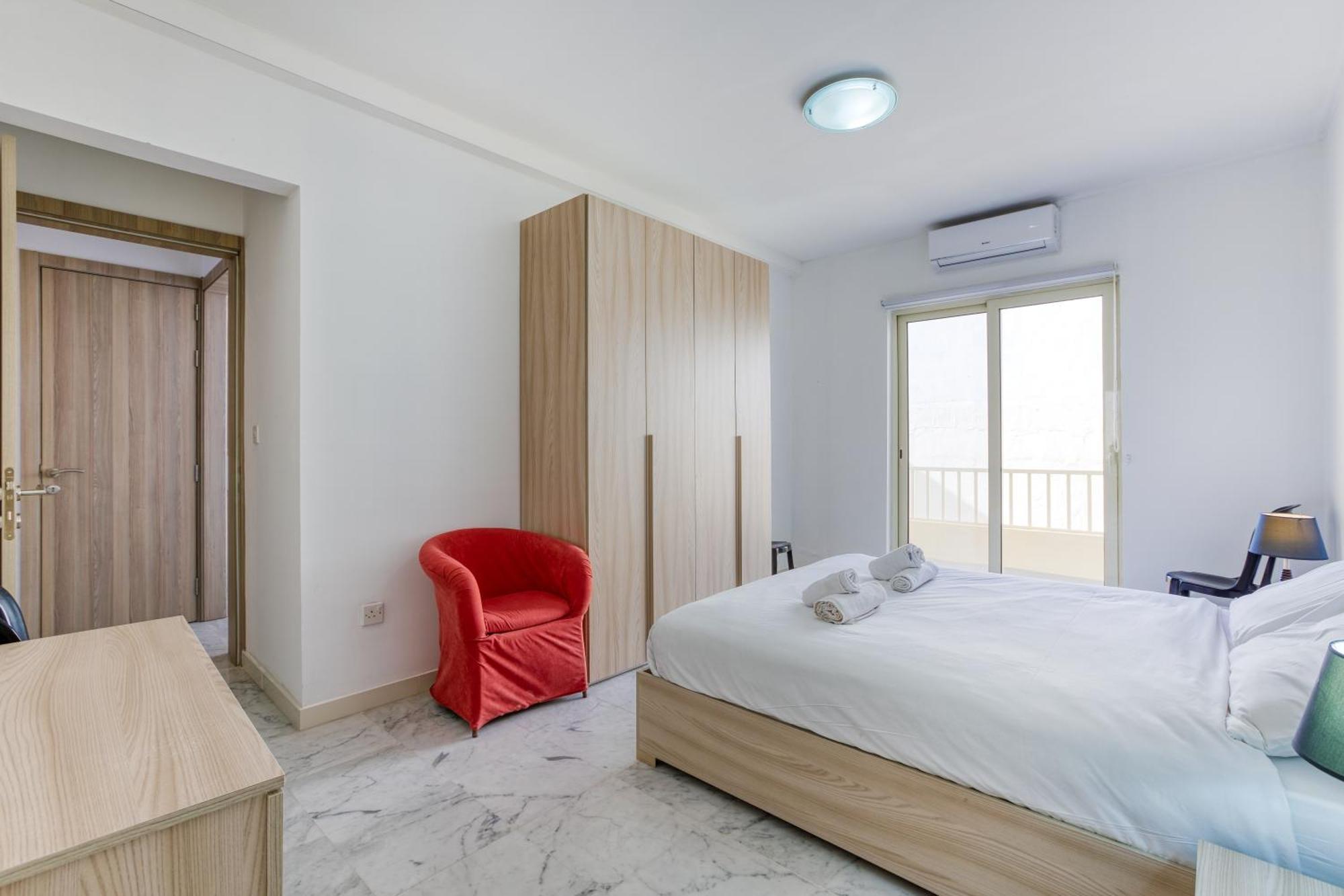 Seafront Sliema Apartment With Balcony & Sea Views By Jl エクステリア 写真